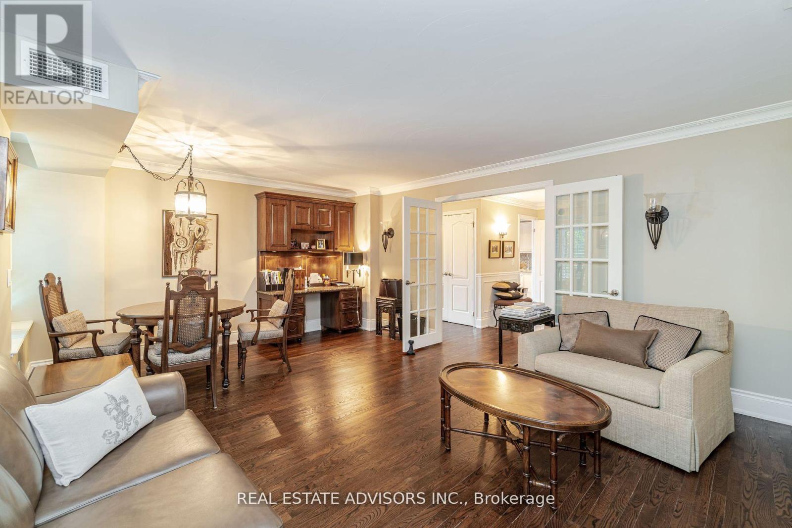 309 - 75 York Mills Road, Toronto, Ontario  M2P 2E7 - Photo 14 - C12389458