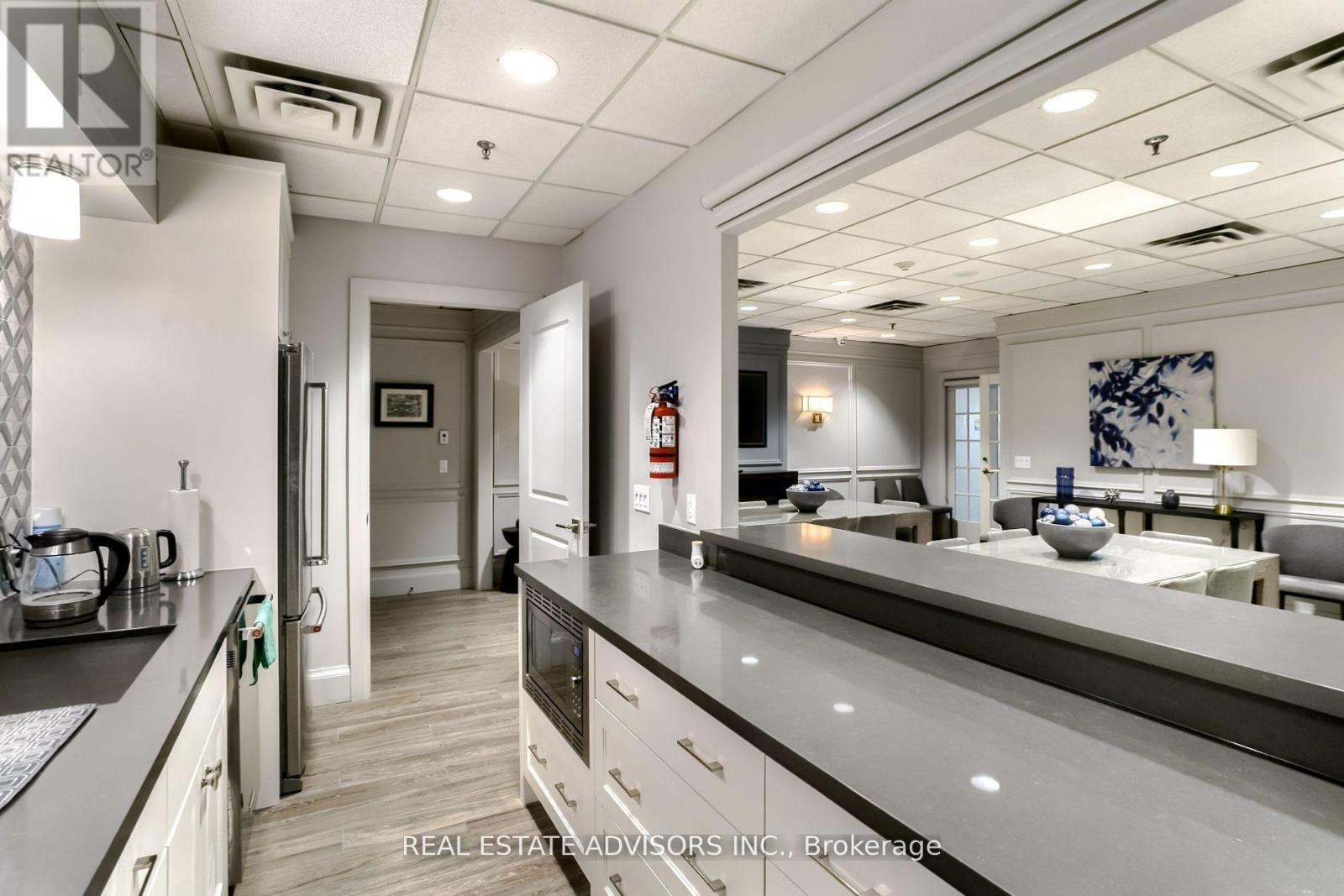 309 - 75 York Mills Road, Toronto, Ontario  M2P 2E7 - Photo 38 - C12389458