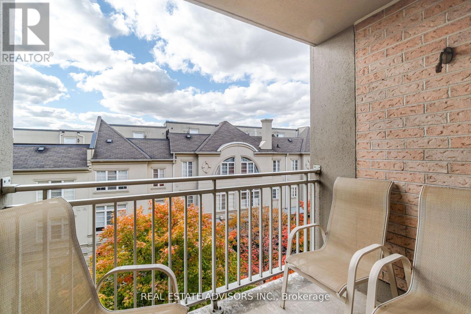 309 - 75 York Mills Road, Toronto, Ontario  M2P 2E7 - Photo 6 - C12389458