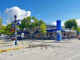 Property: 9&9A 9 Center Avenue, Gimli, Manitoba