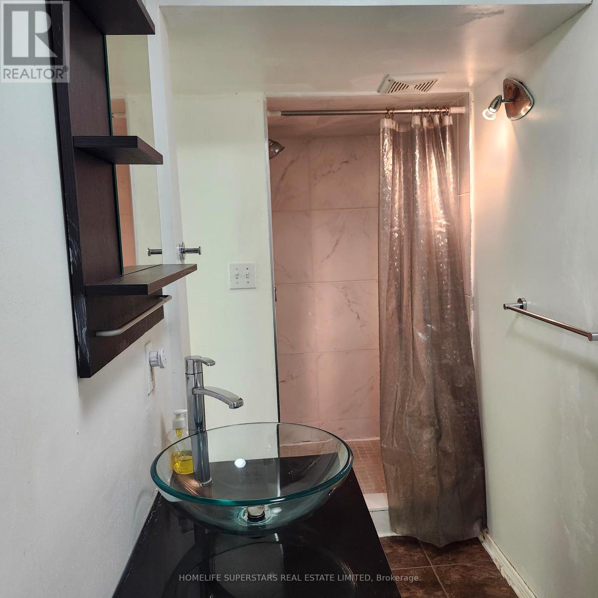 Basement - 48 Shockley Drive, Toronto, Ontario  M9V 4X5 - Photo 6 - W12273926