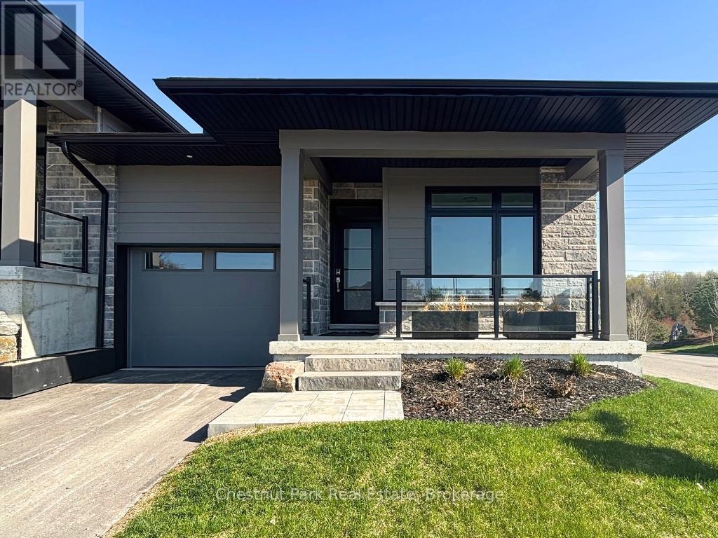 2 BLACK SPRUCE STREET, Huntsville, Ontario