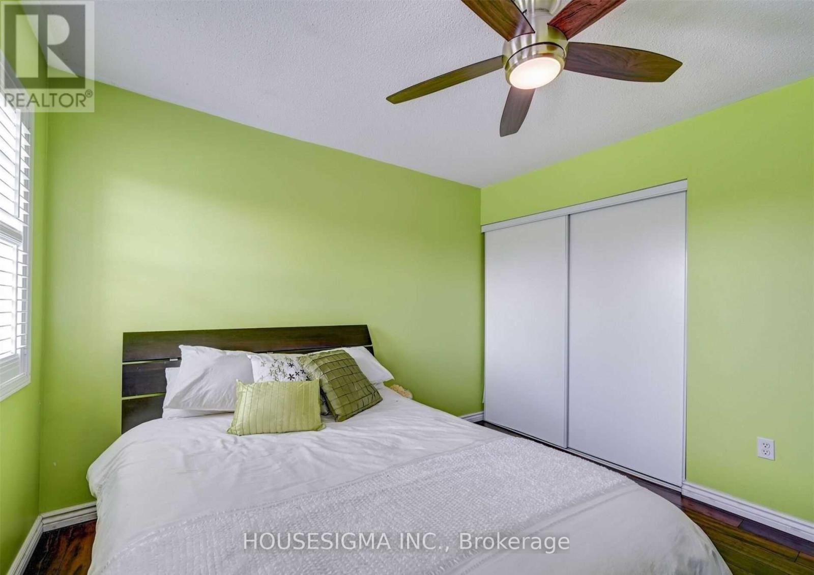 77 Beavervalley Drive, Brampton, Ontario  L7A 3R3 - Photo 15 - W12355472