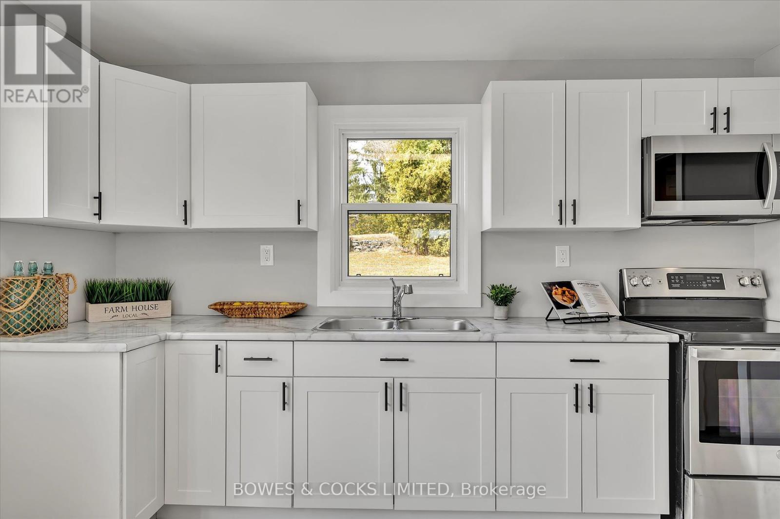 1695 Killoran Road, Selwyn, Ontario K9J 6X5 - Photo 13 - X12388603