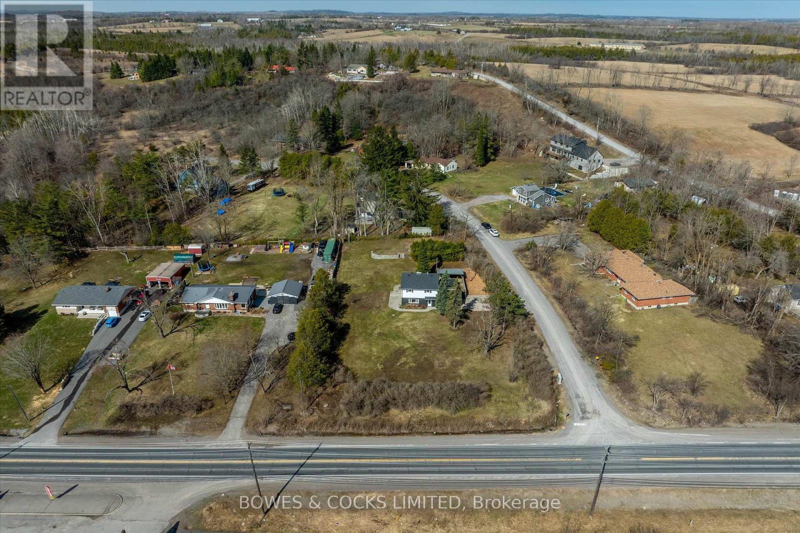 1695 Killoran Road, Selwyn, Ontario K9J 6X5 - Photo 44 - X12388603