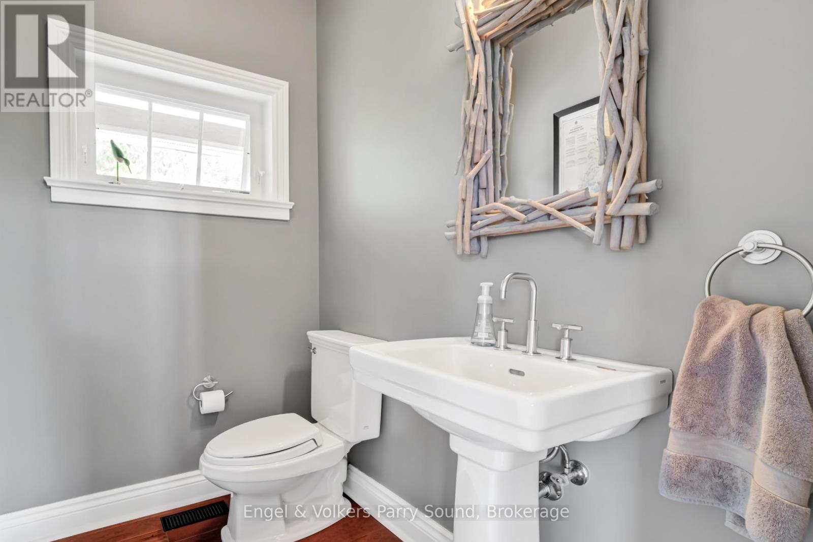 22 Beacon Point Drive, Carling, Ontario  P0G 1G0 - Photo 16 - X12389536