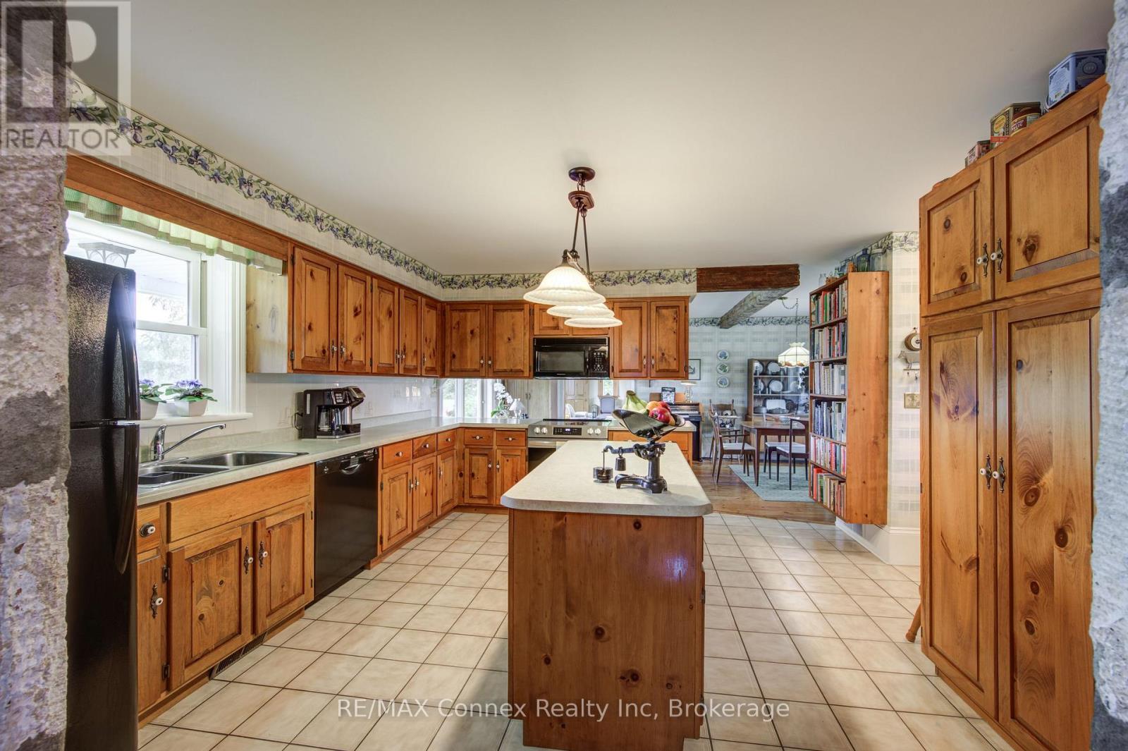 4963 Sixth Line, Guelph/eramosa, Ontario  N0B 2K0 - Photo 21 - X12389544