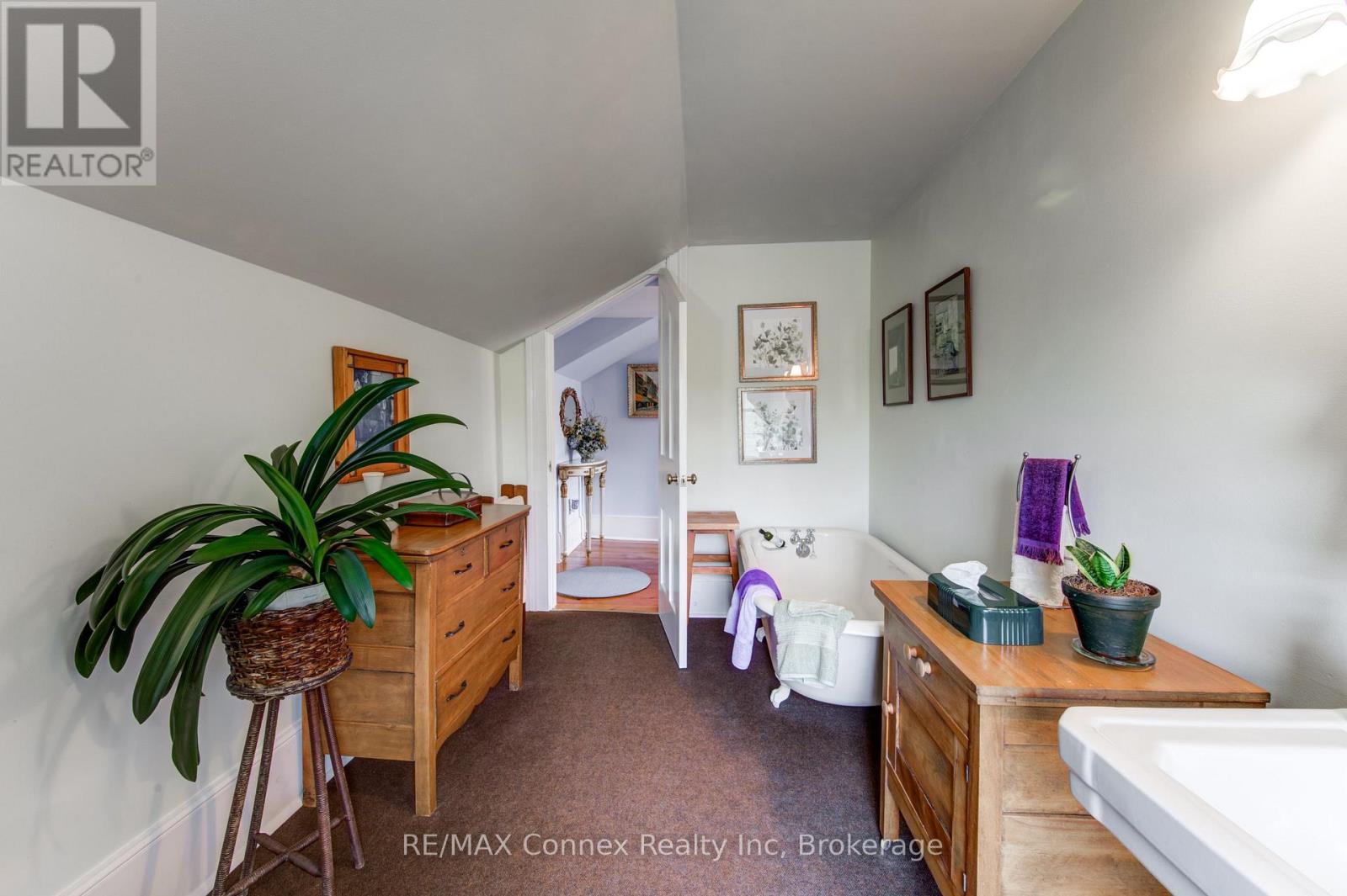 4963 Sixth Line, Guelph/eramosa, Ontario  N0B 2K0 - Photo 32 - X12389544