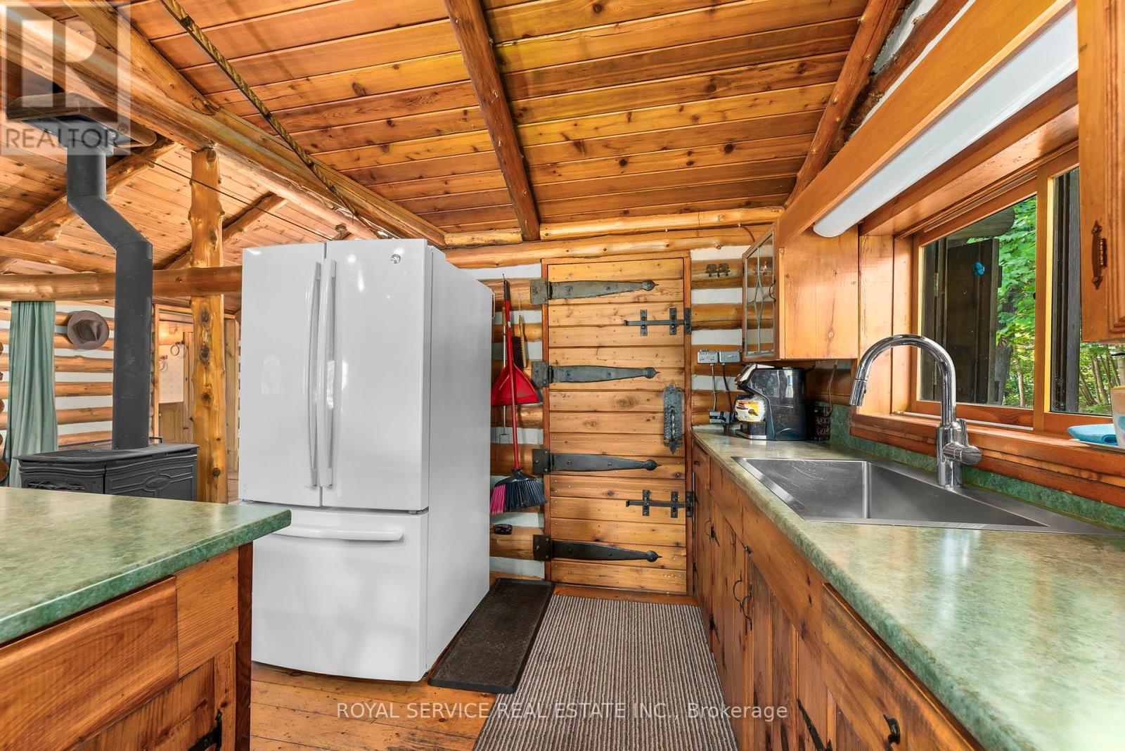 190 Brady Road, Rideau Lakes, Ontario  K0G 1X0 - Photo 35 - X12389549