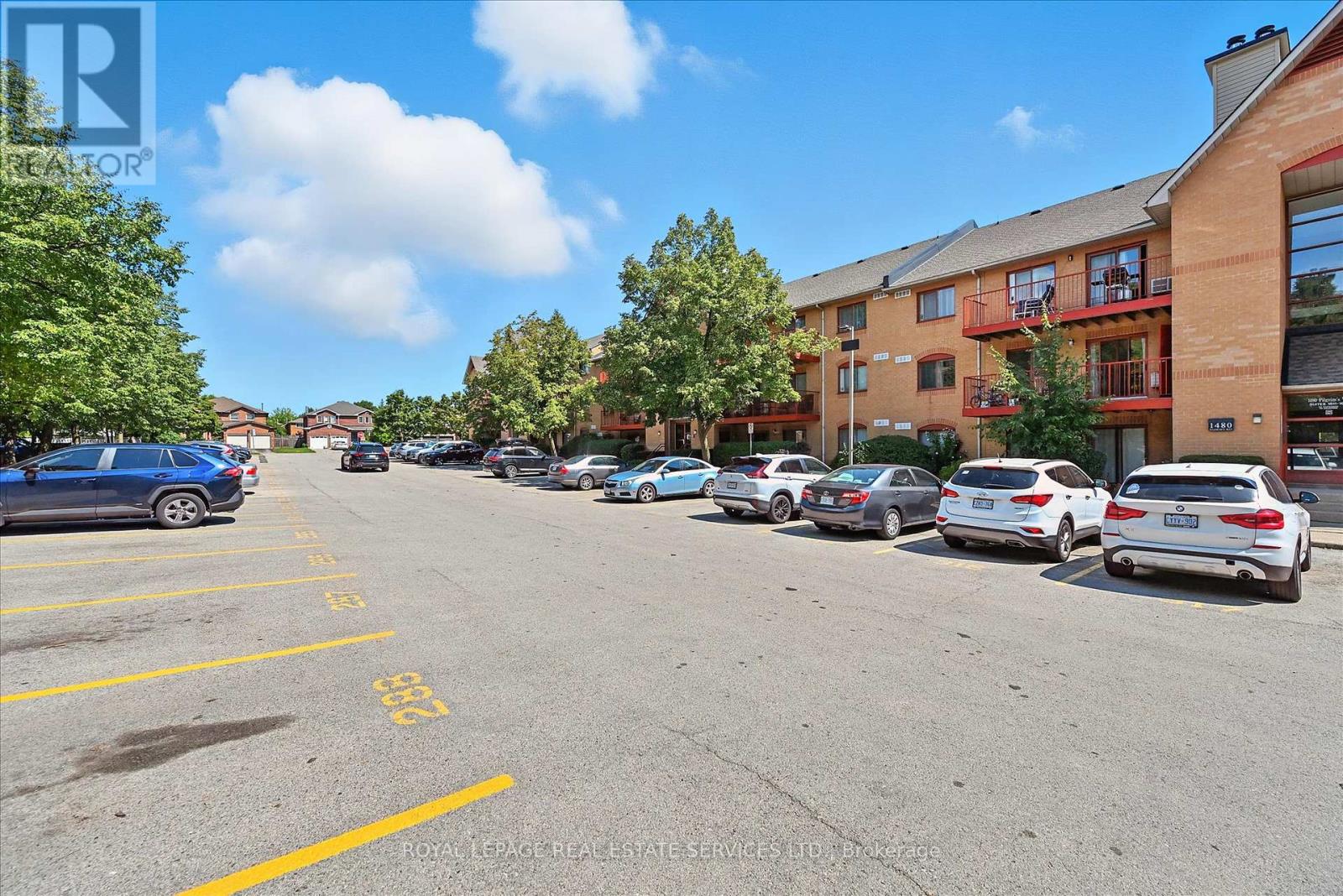1634 - 1480 Pilgrims Way, Oakville, Ontario  L6M 3G7 - Photo 2 - W12389483