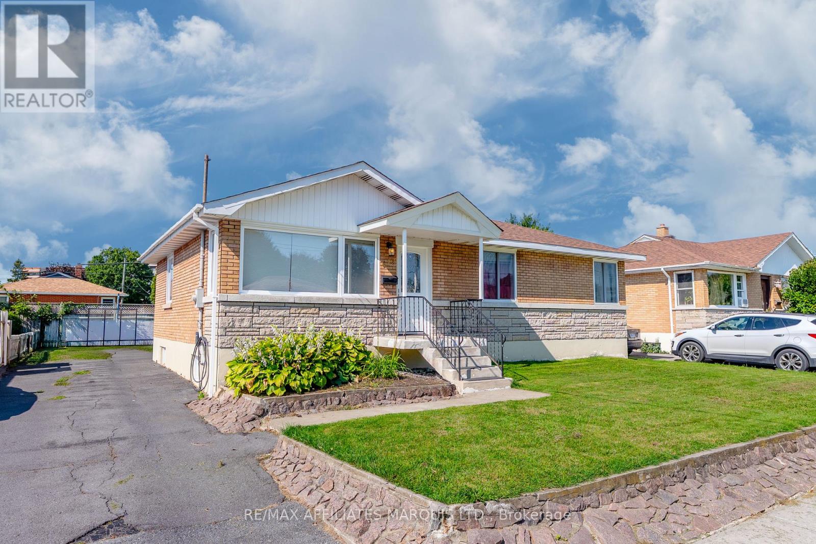 613 CARLETON STREET, Cornwall, Ontario
