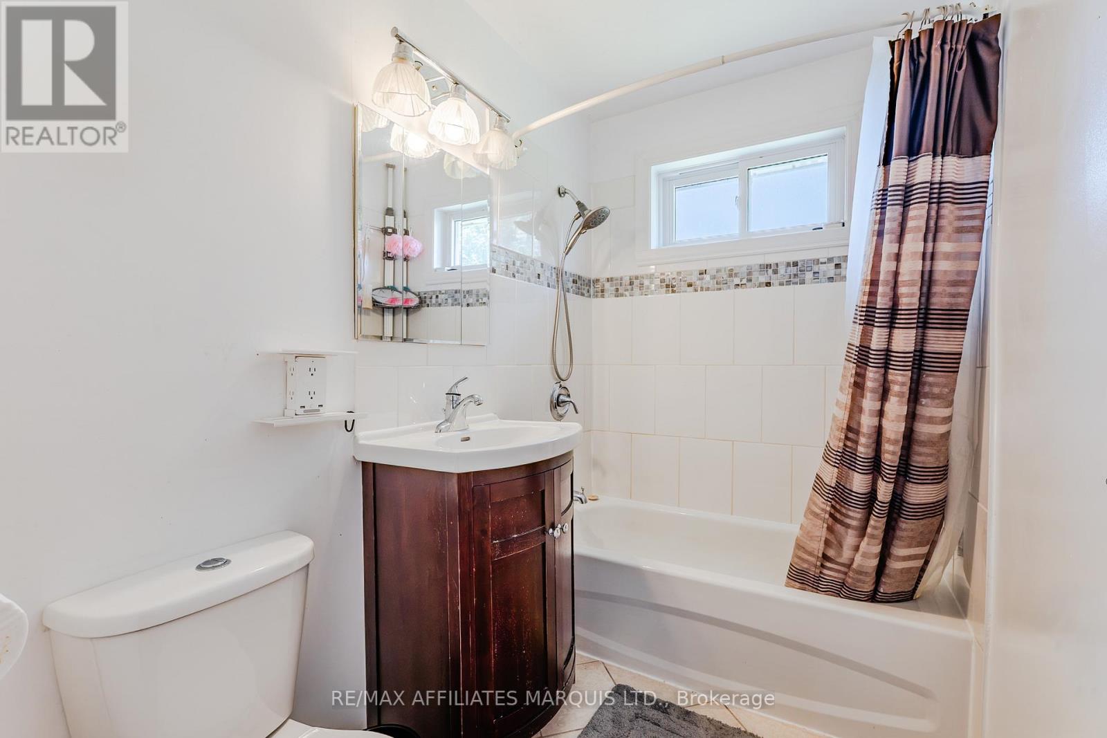 613 Carleton Street, Cornwall, Ontario  K6H 4Y4 - Photo 18 - X12389588