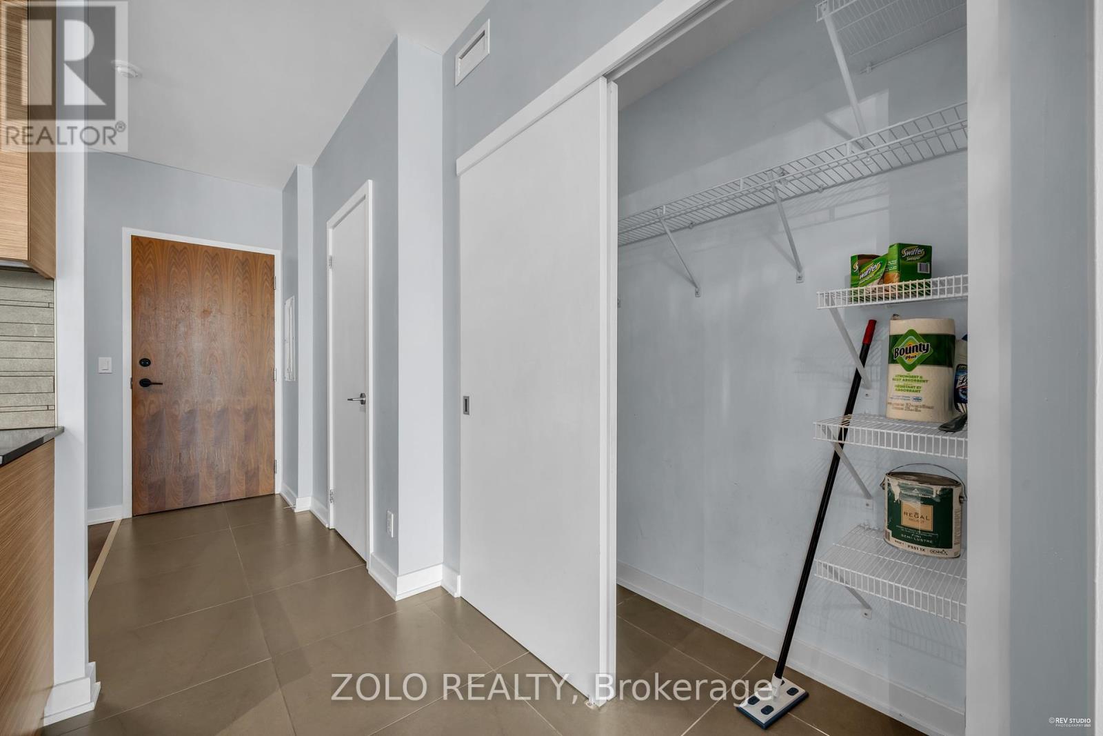 2412 - 1 Market Street, Toronto, Ontario  M5E 0A2 - Photo 13 - C12378315