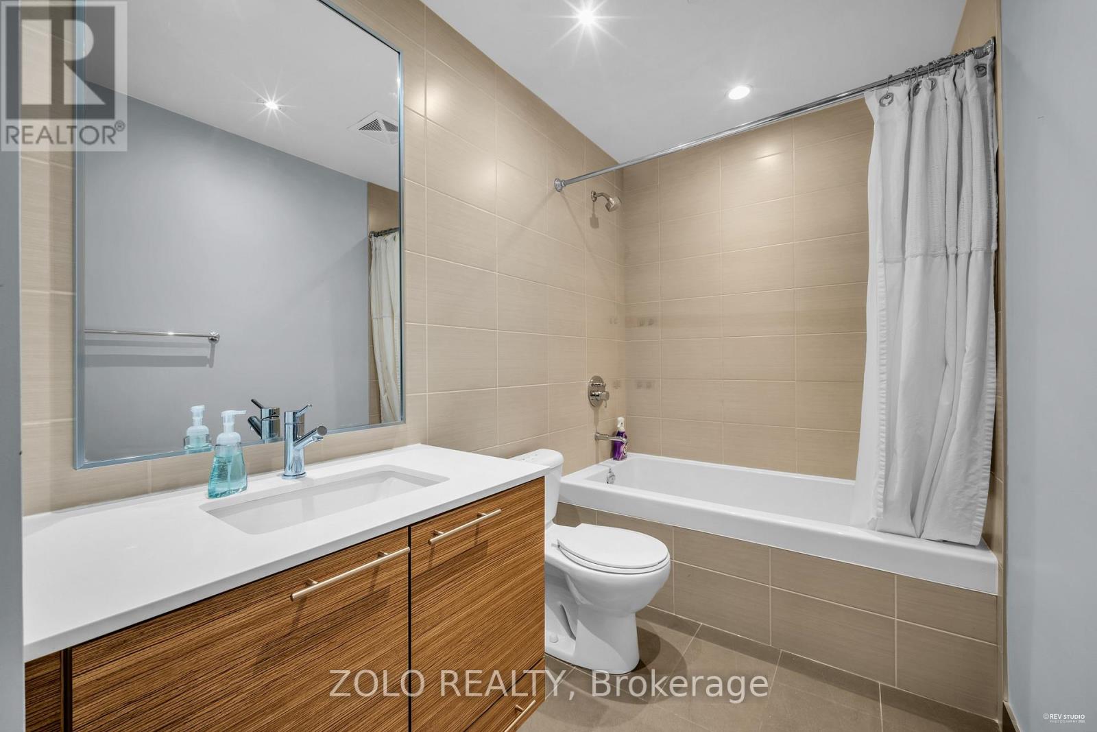 2412 - 1 Market Street, Toronto, Ontario  M5E 0A2 - Photo 12 - C12378315