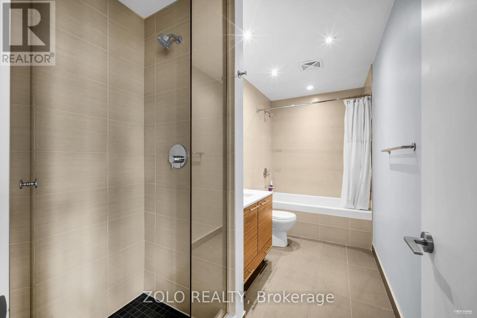 2412 - 1 Market Street, Toronto, Ontario  M5E 0A2 - Photo 11 - C12378315