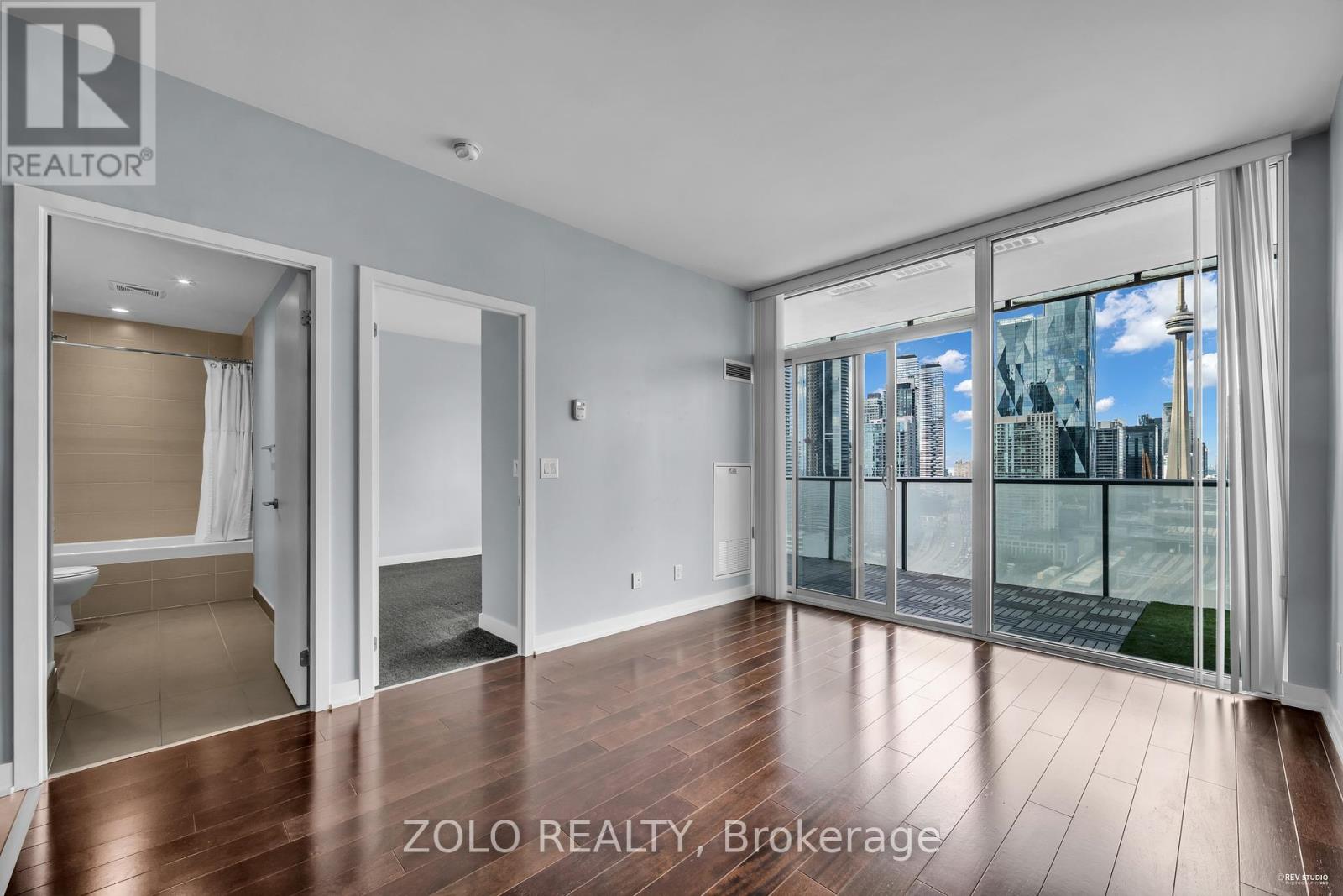 2412 - 1 Market Street, Toronto, Ontario  M5E 0A2 - Photo 5 - C12378315