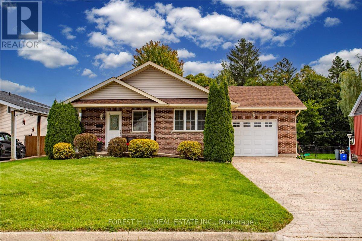 217 QUEEN STREET S, West Grey, Ontario
