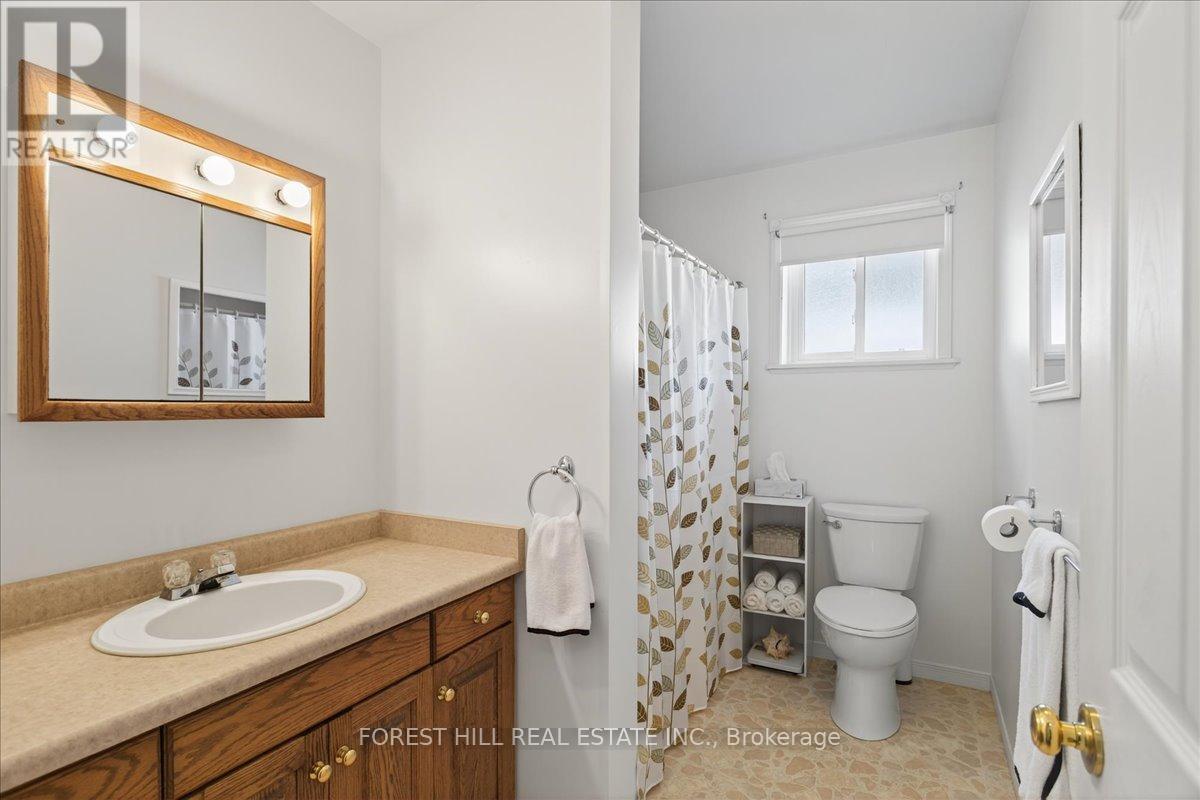 217 Queen Street S, West Grey, Ontario  N0G 1R0 - Photo 13 - X12389448