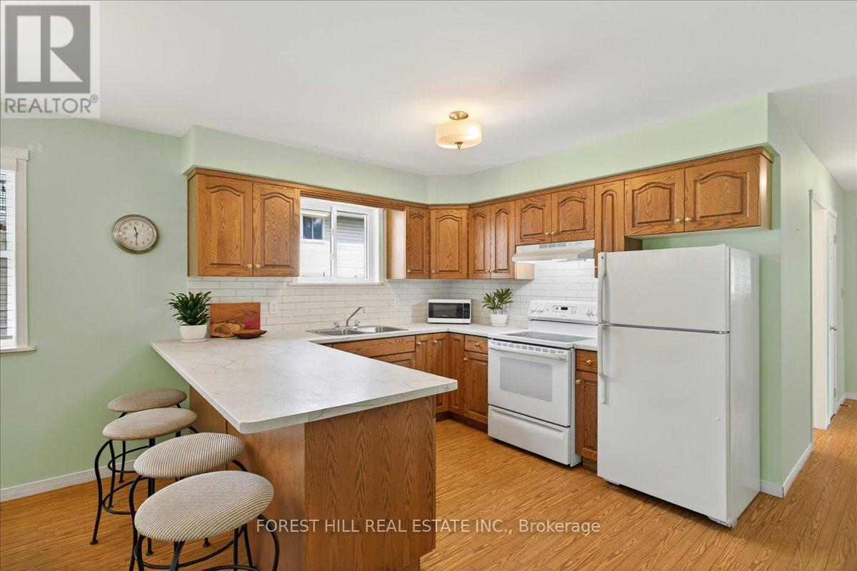 217 Queen Street S, West Grey, Ontario  N0G 1R0 - Photo 6 - X12389448