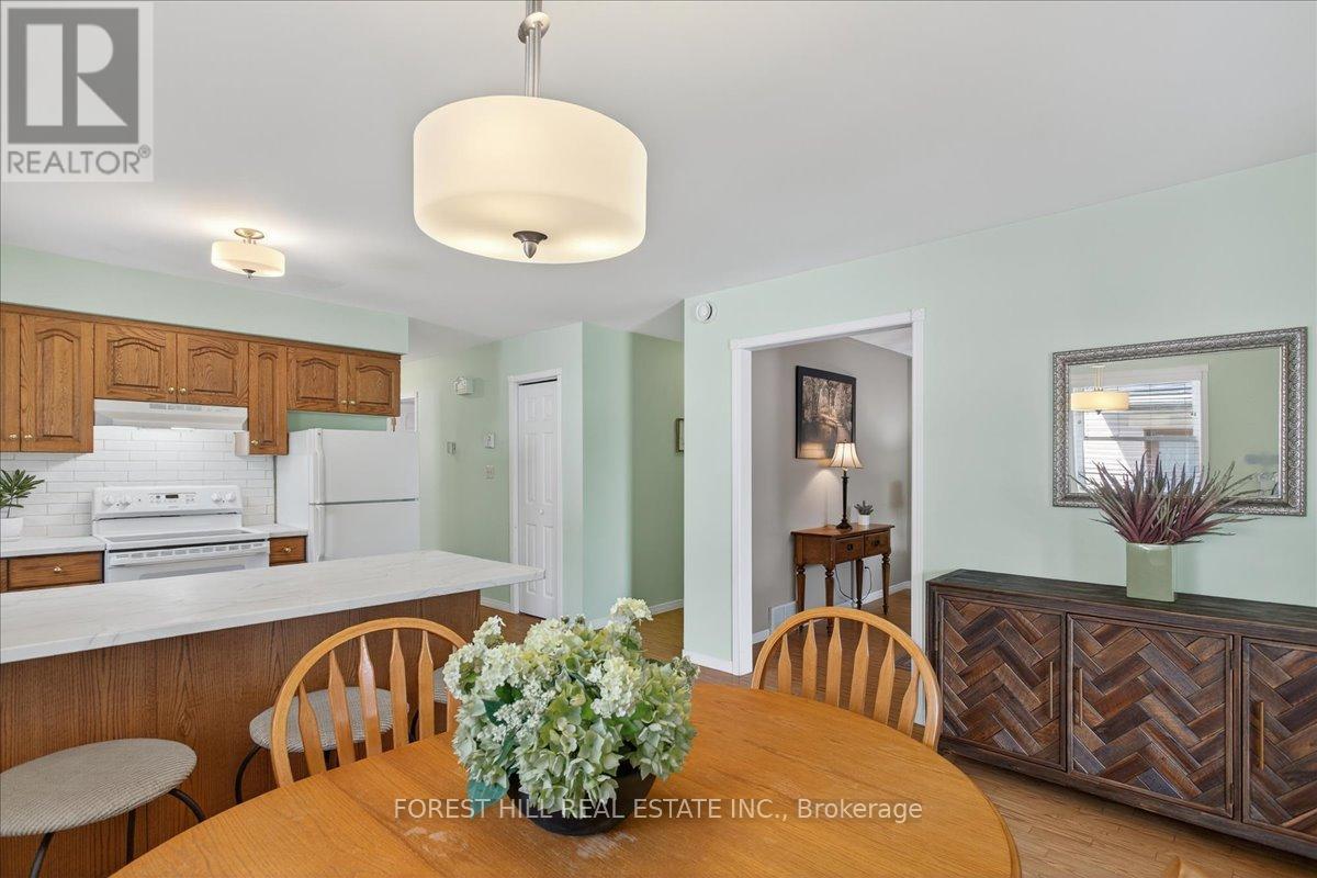 217 Queen Street S, West Grey, Ontario  N0G 1R0 - Photo 9 - X12389448