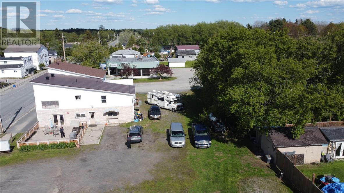 9 King St., St. Charles, Ontario  P0M 2W0 - Photo 2 - 2124588