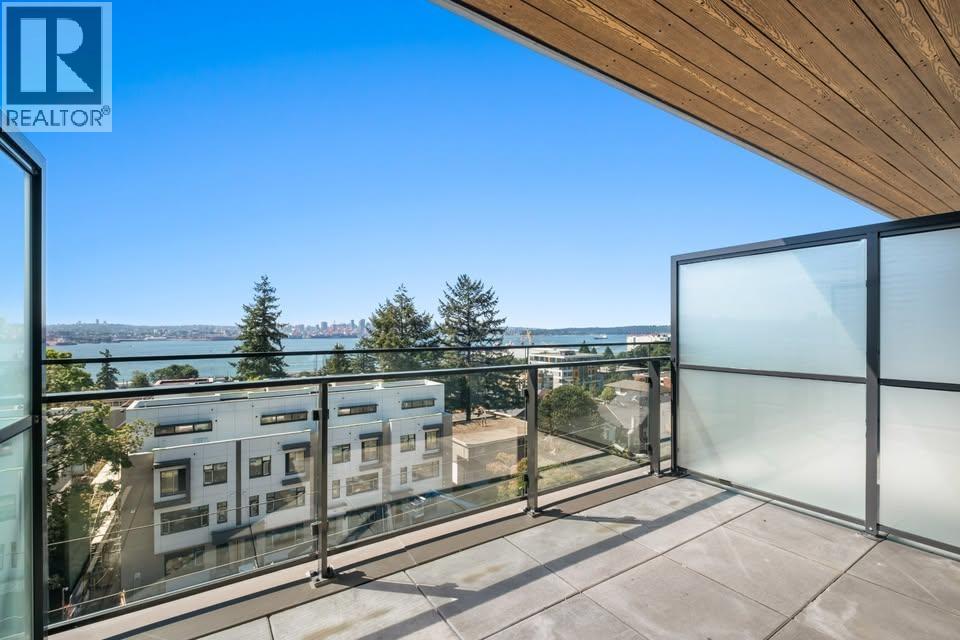 655 422 E 3RD STREET, north vancouver, British Columbia