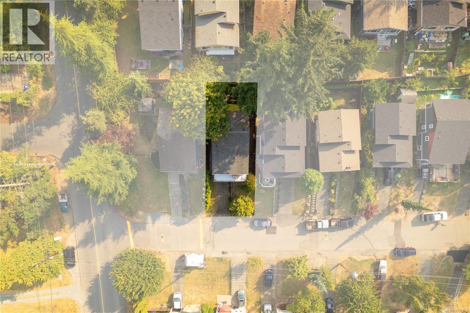 Property at 9 Morgan Pl image 4