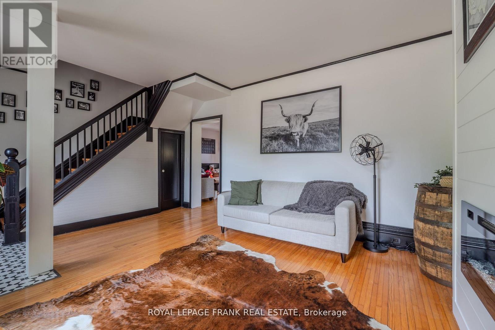 69 Peel Street, Kawartha Lakes, Ontario  K9V 3M5 - Photo 10 - X12389690