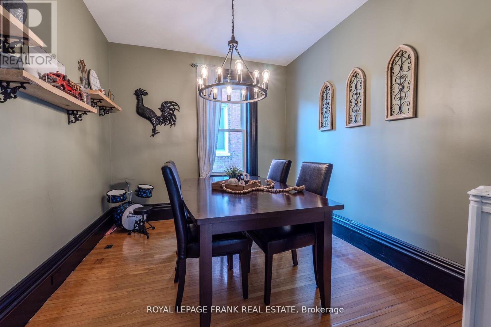 69 Peel Street, Kawartha Lakes, Ontario  K9V 3M5 - Photo 18 - X12389690