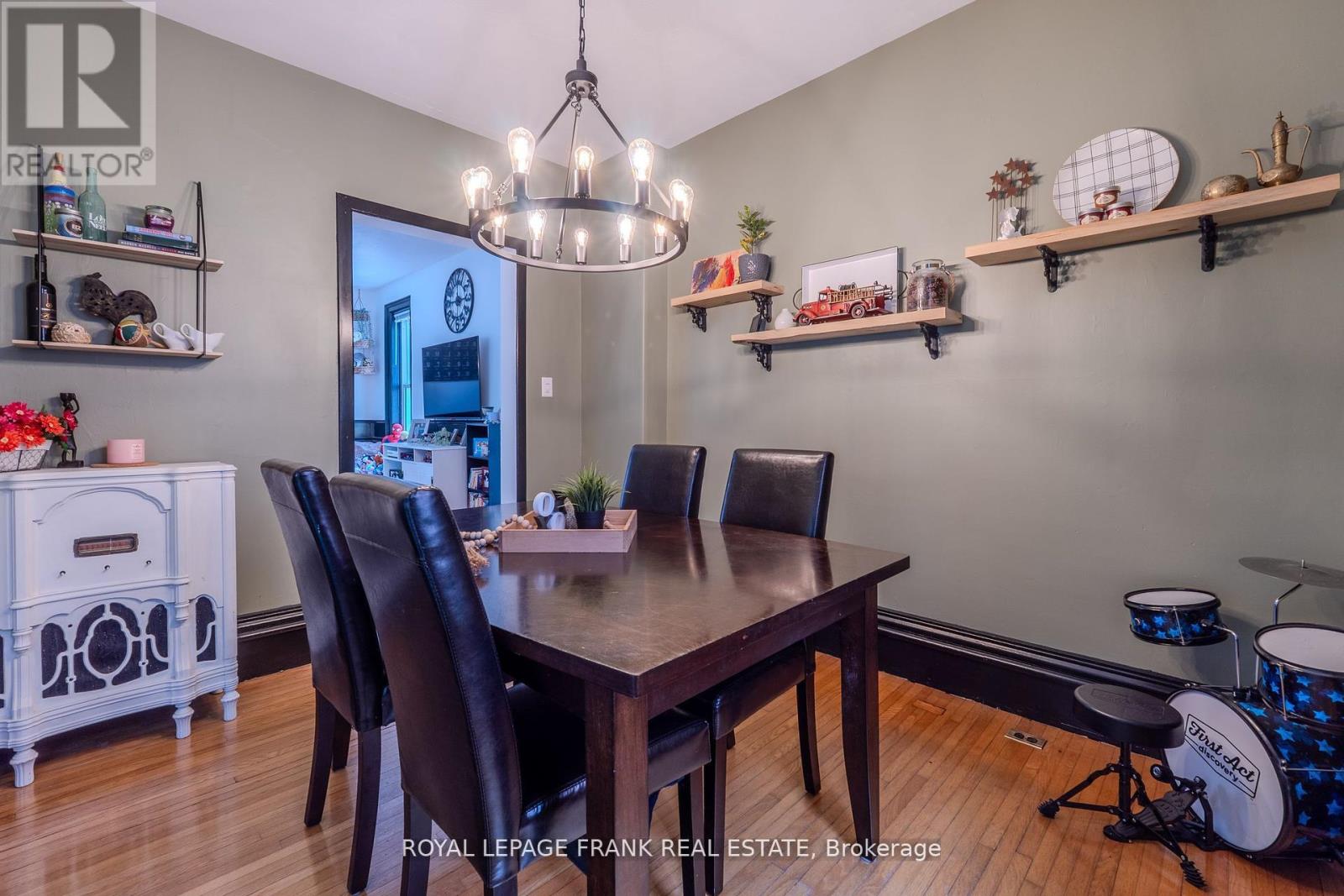 69 Peel Street, Kawartha Lakes, Ontario  K9V 3M5 - Photo 19 - X12389690