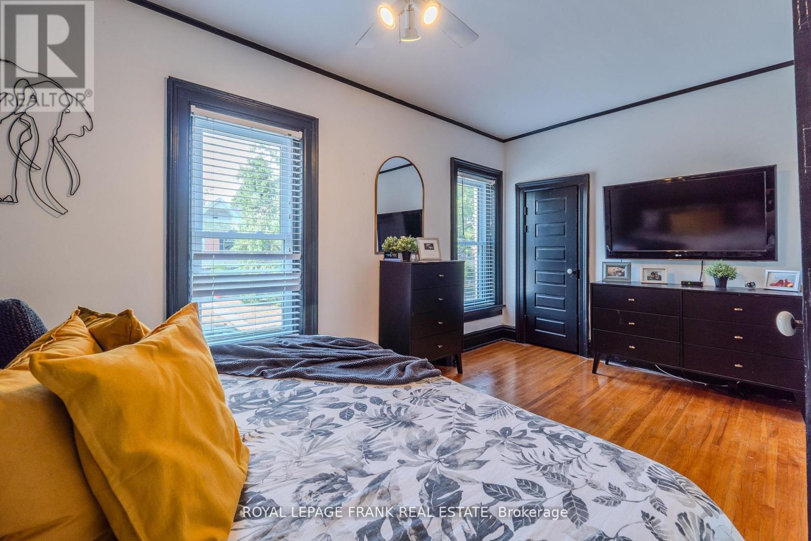 69 Peel Street, Kawartha Lakes, Ontario  K9V 3M5 - Photo 23 - X12389690