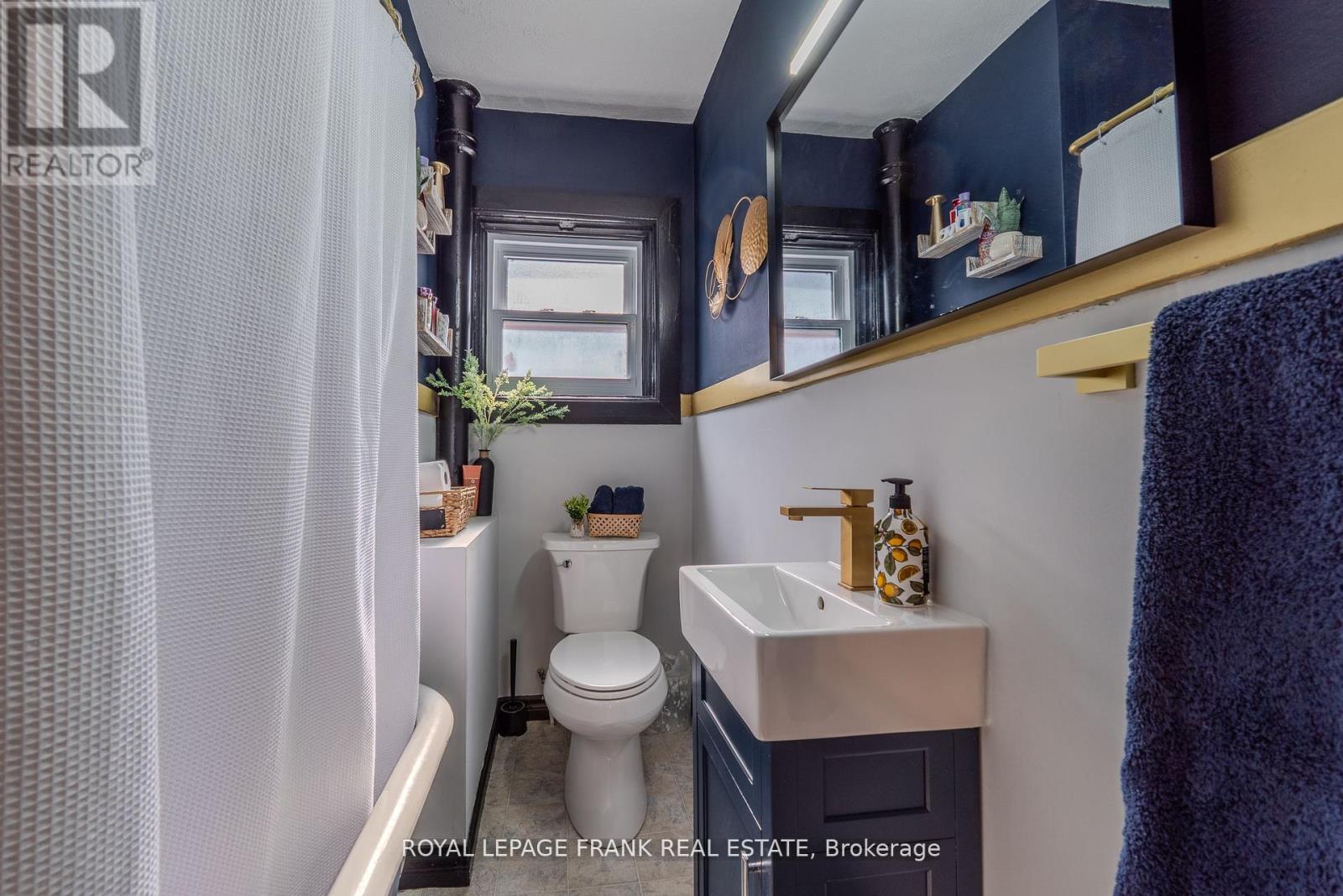 69 Peel Street, Kawartha Lakes, Ontario  K9V 3M5 - Photo 32 - X12389690