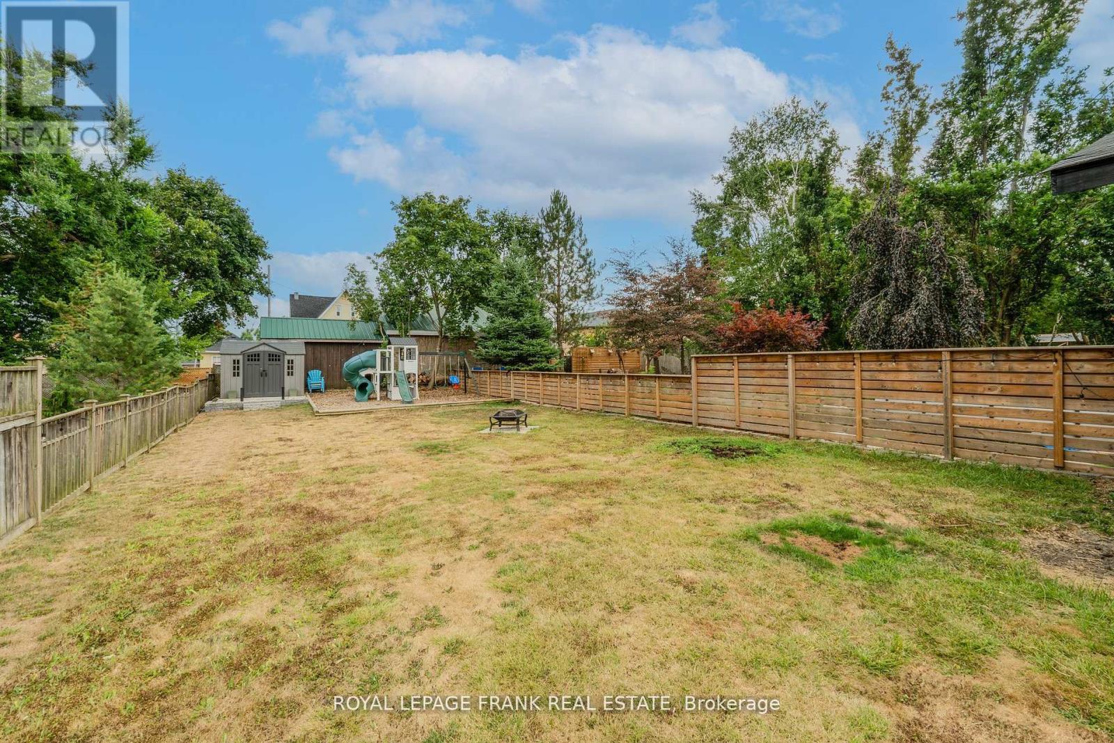 69 Peel Street, Kawartha Lakes, Ontario  K9V 3M5 - Photo 36 - X12389690