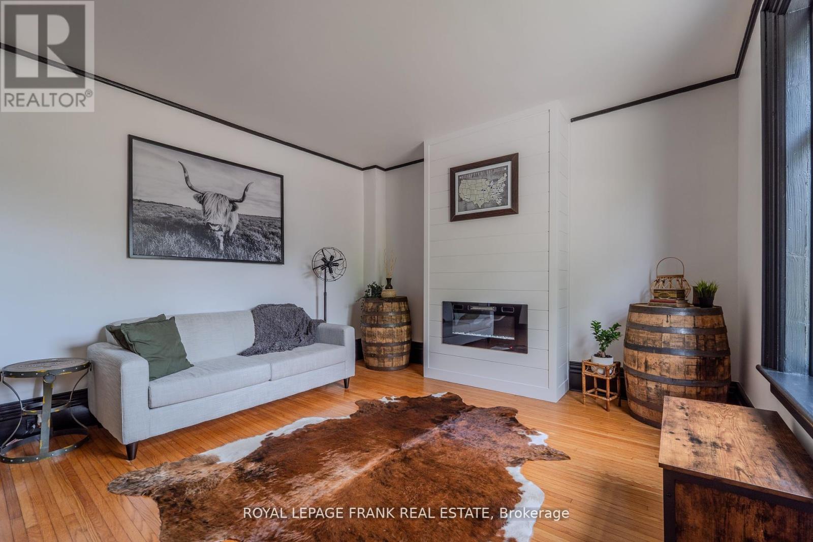 69 Peel Street, Kawartha Lakes, Ontario  K9V 3M5 - Photo 8 - X12389690