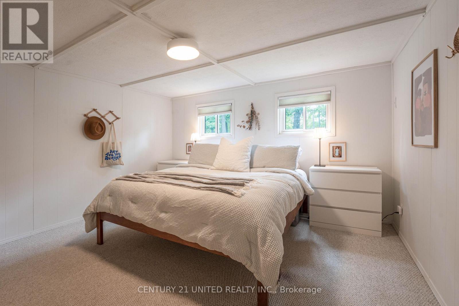 1105 Primrose Lane, Selwyn, Ontario  K9J 6X5 - Photo 11 - X12389717