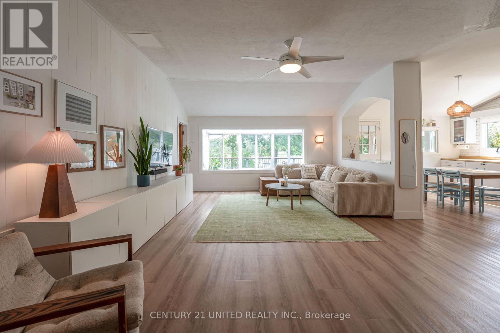 1105 Primrose Lane, Selwyn, Ontario  K9J 6X5 - Photo 4 - X12389717