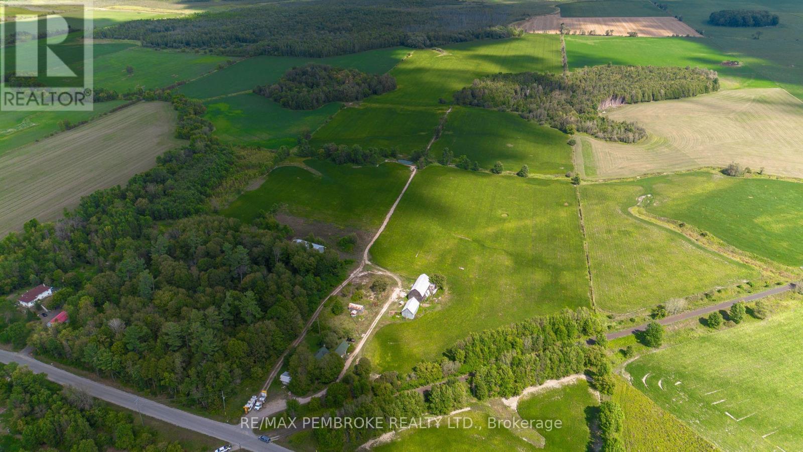 2252 Zion Line, Whitewater Region, Ontario  K8A 6W3 - Photo 30 - X12387879