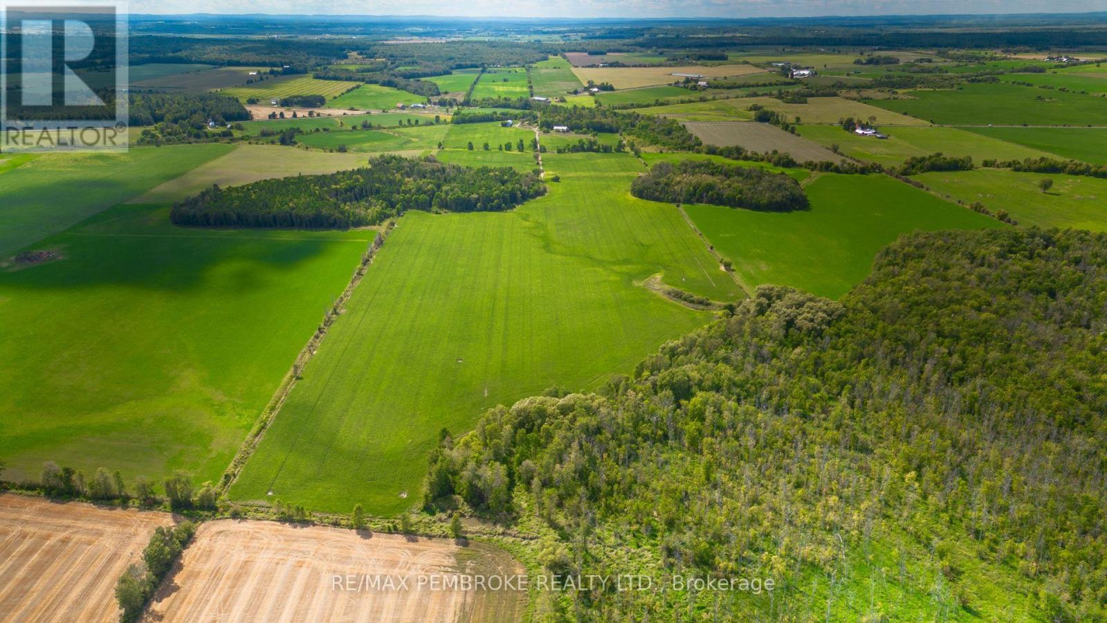 2252 Zion Line, Whitewater Region, Ontario  K8A 6W3 - Photo 33 - X12387879