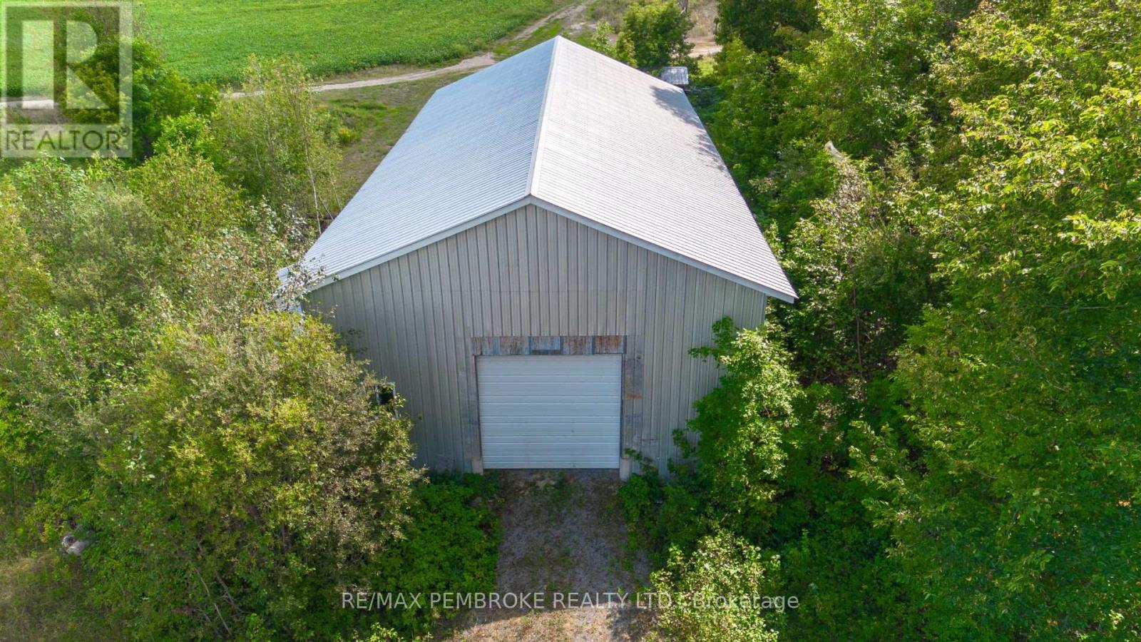 2252 Zion Line, Whitewater Region, Ontario  K8A 6W3 - Photo 37 - X12387879