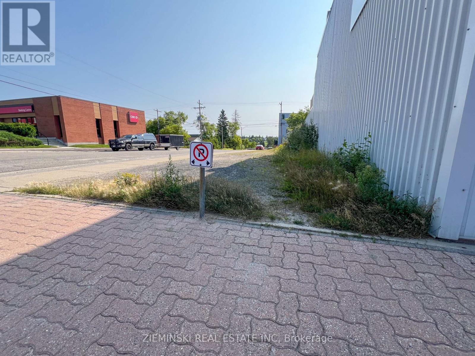 126 Sixth Avenue, Cochrane, Ontario  P0L 1C0 - Photo 3 - T12389675