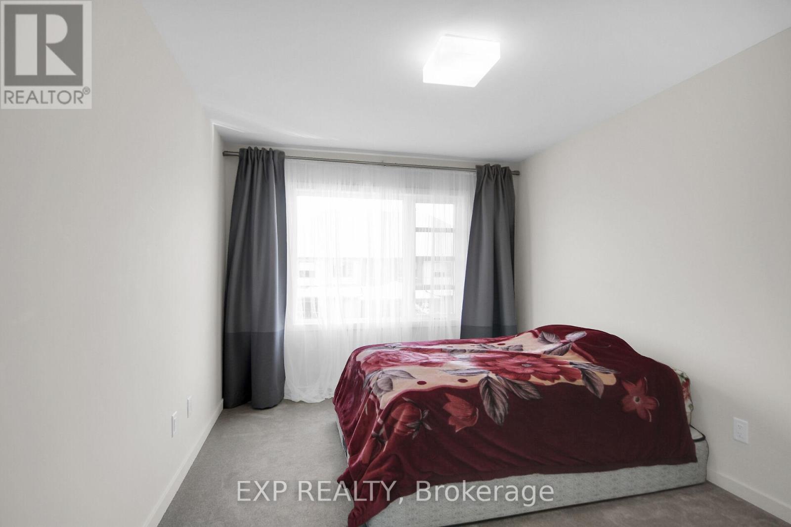 217 Pisces Terrace, Ottawa, Ontario  K1T 0S8 - Photo 12 - X12389664