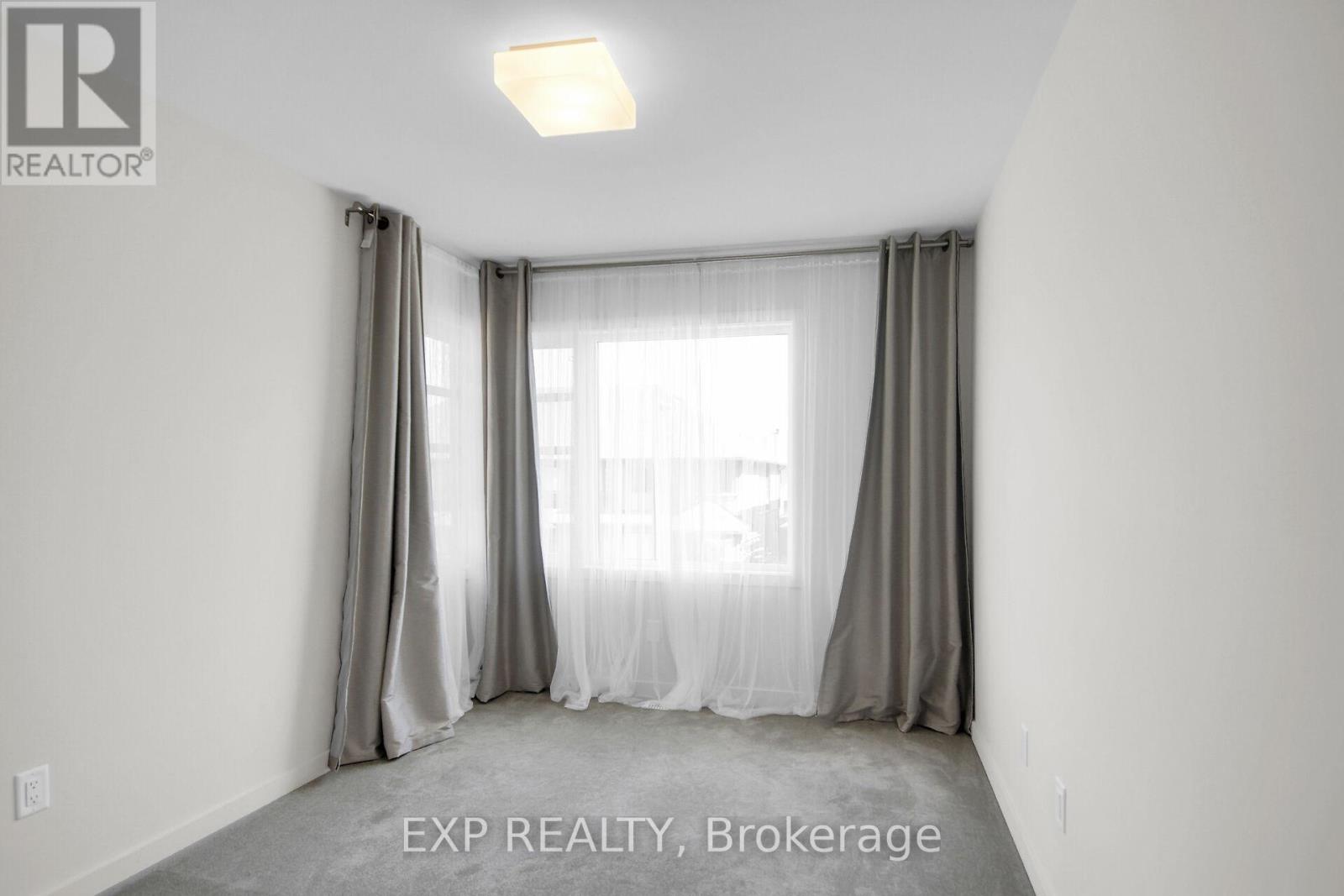217 Pisces Terrace, Ottawa, Ontario  K1T 0S8 - Photo 14 - X12389664