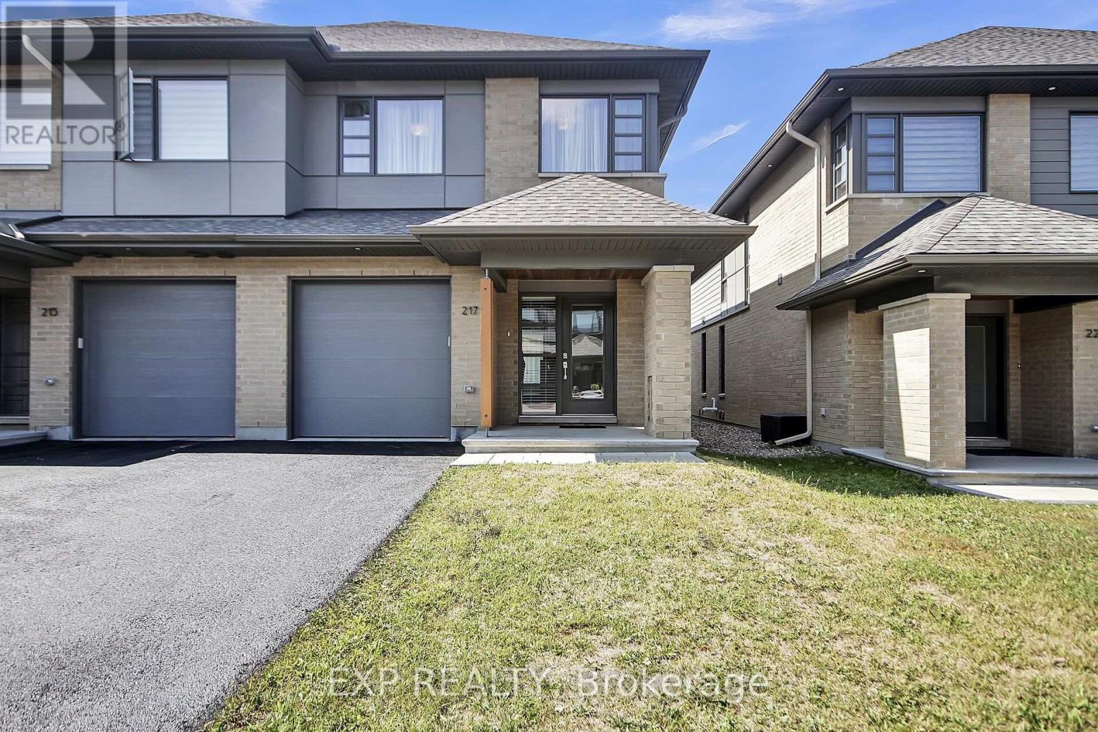 217 Pisces Terrace, Ottawa, Ontario  K1T 0S8 - Photo 2 - X12389664