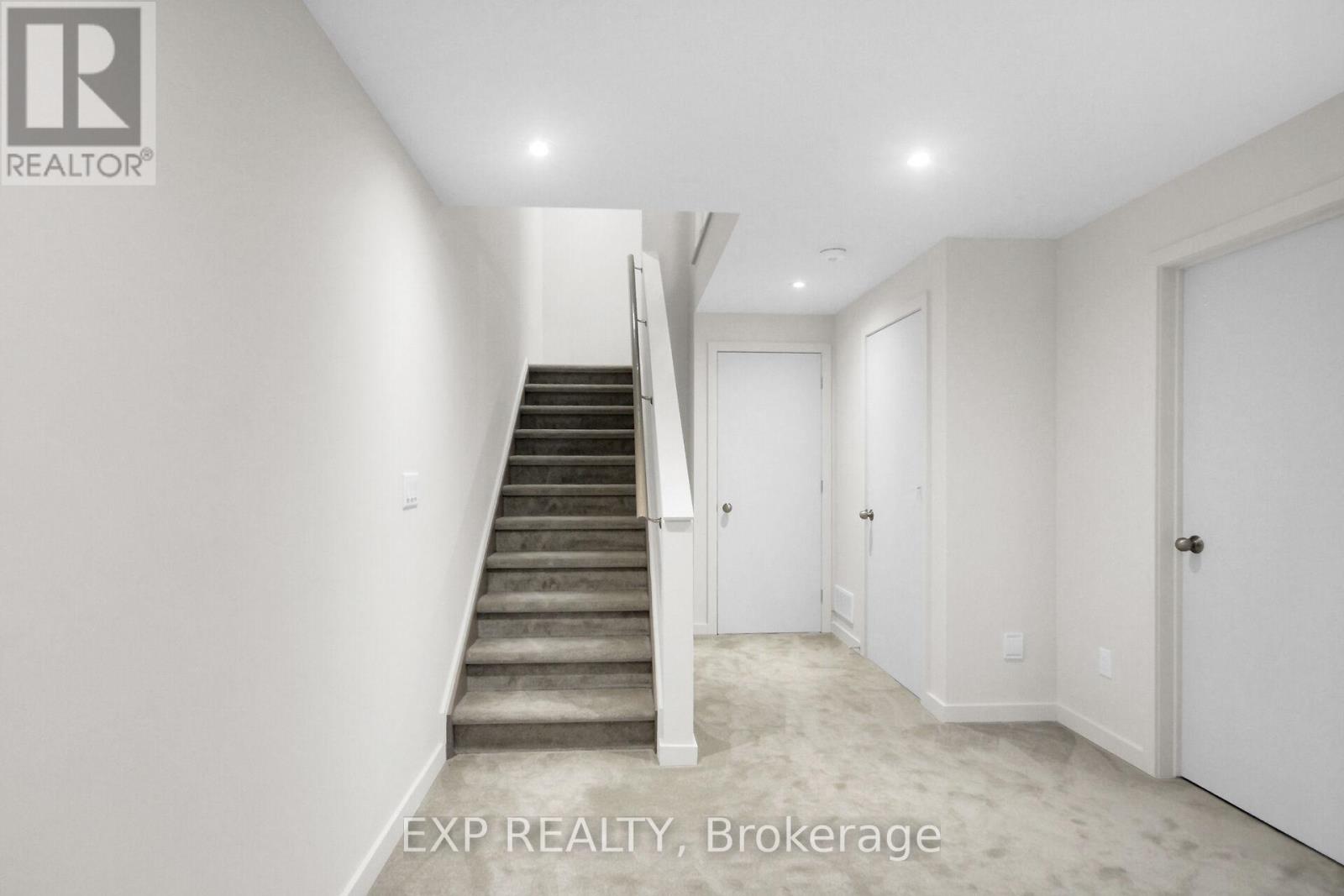 217 Pisces Terrace, Ottawa, Ontario  K1T 0S8 - Photo 22 - X12389664