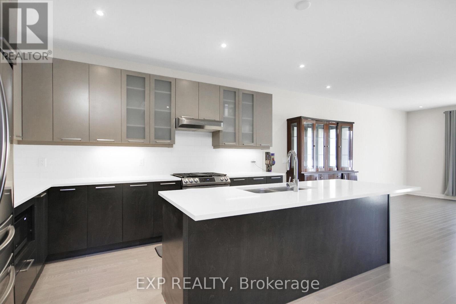 217 Pisces Terrace, Ottawa, Ontario  K1T 0S8 - Photo 38 - X12389664