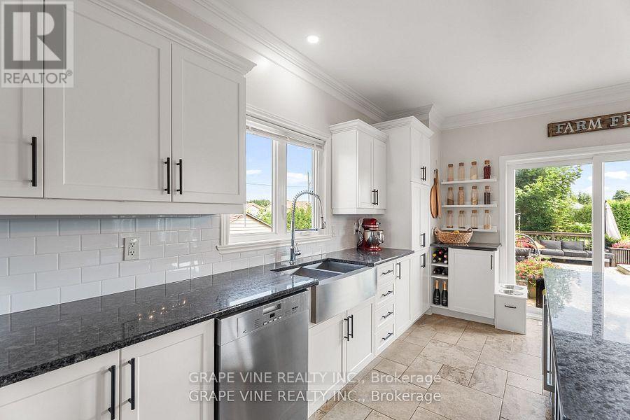 5607 Maklynne Way, Ottawa, Ontario  K0A 3H0 - Photo 9 - X12389686