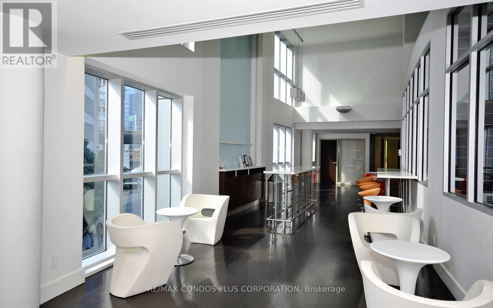 1603 - 218 Queens Quay W, Toronto, Ontario  M5J 2Y6 - Photo 19 - C12389594