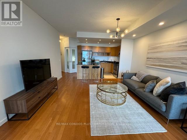 1603 - 218 Queens Quay W, Toronto, Ontario  M5J 2Y6 - Photo 8 - C12389594