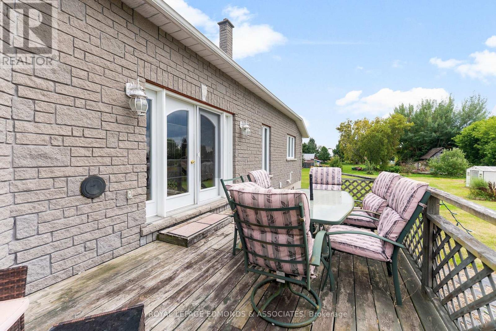 37 Rapid Road, Whitewater Region, Ontario  K0J 2L0 - Photo 35 - X12389658
