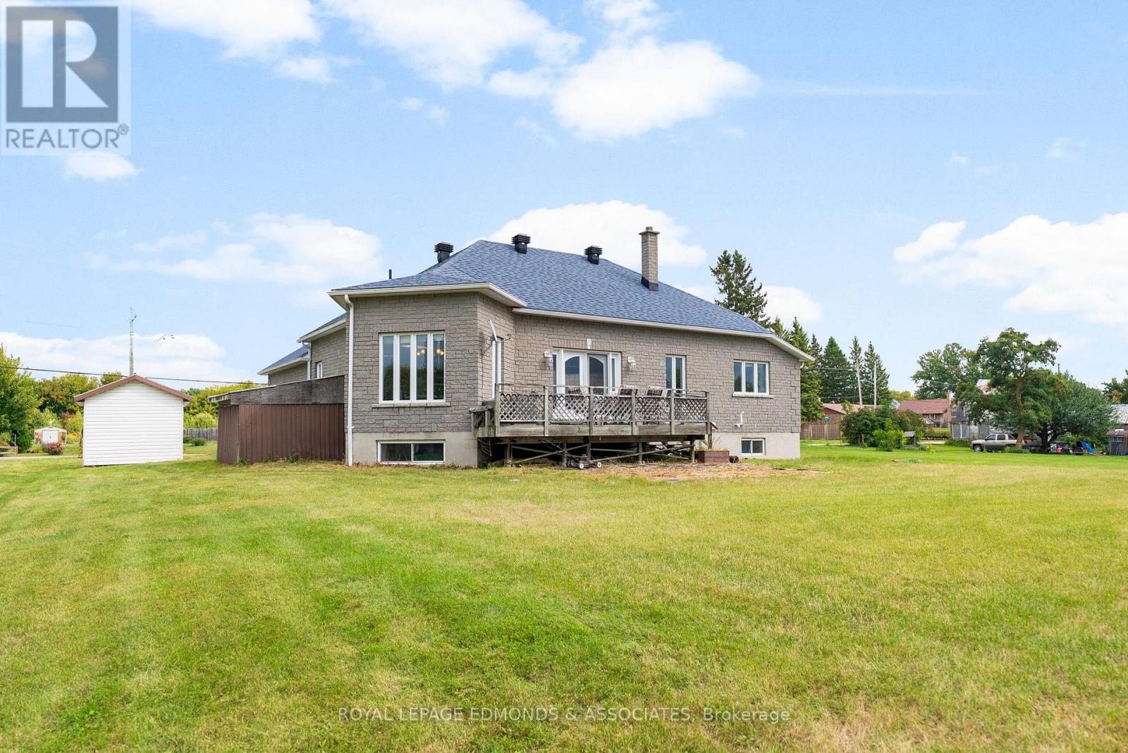 37 Rapid Road, Whitewater Region, Ontario  K0J 2L0 - Photo 37 - X12389658